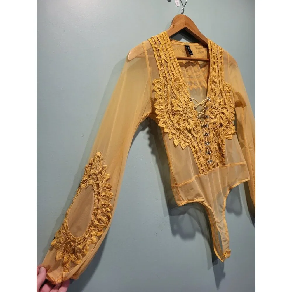 Sheer Yellow Lace Applique Long Puff Sleeve Lace Up Front Bodysuit Sz M